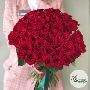 Большой букет элитных красных роз Эквадор