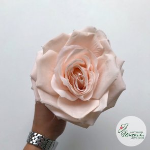 Искусственная роза кремовая