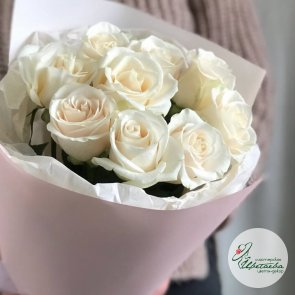 Букет из 9 белых роз