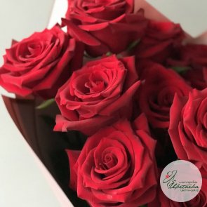 Монобукет из 15 красных роз