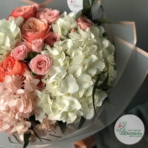 Оригинальный букет цветов