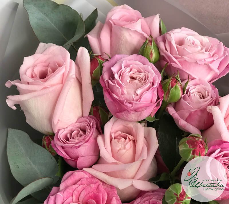 Романтичный букет из роз