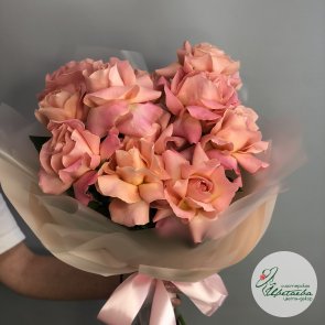 Букет «Розовый фламинго» из 11 французских роз